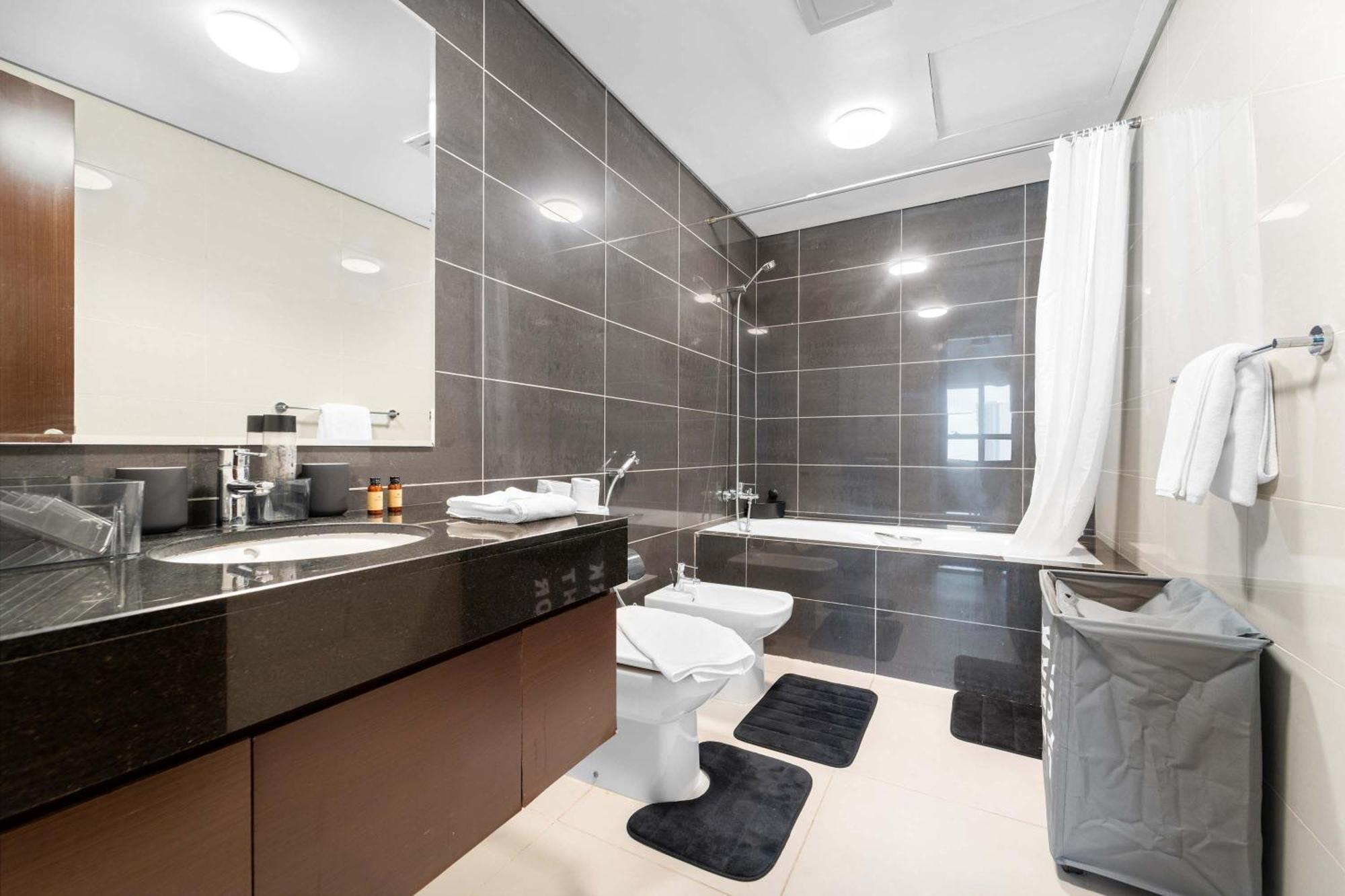 Silkhaus Cozy 1bdr Near Reem Mall In Burooj Views * Abu Dhabi
